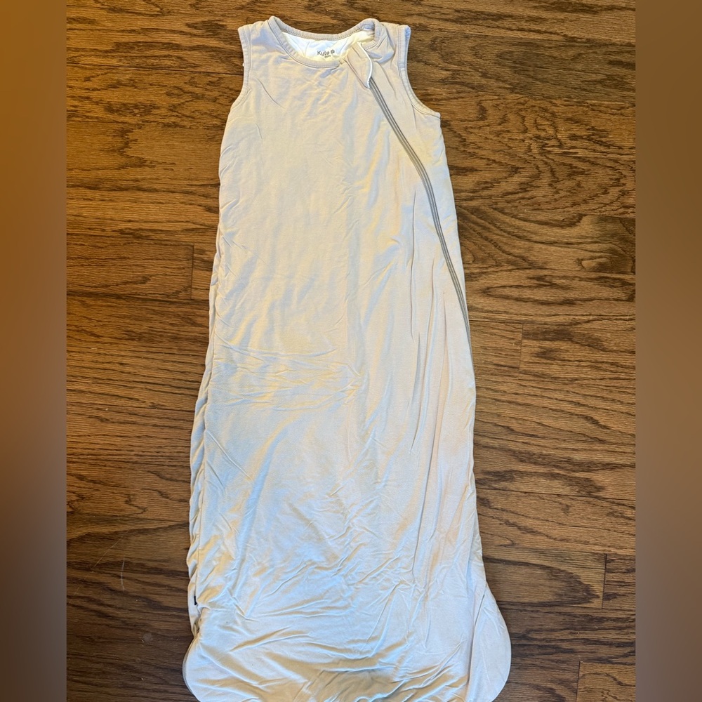 Kyte Baby: Tan Sleepsack size Large 1.0 tog